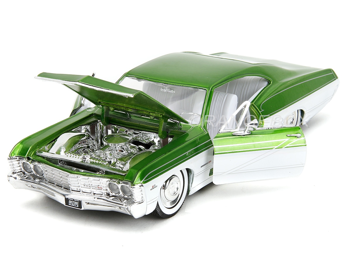 Chevrolet Impala SS 1967 2 Portas Jada Toys 1:24 Verde - 20 anos