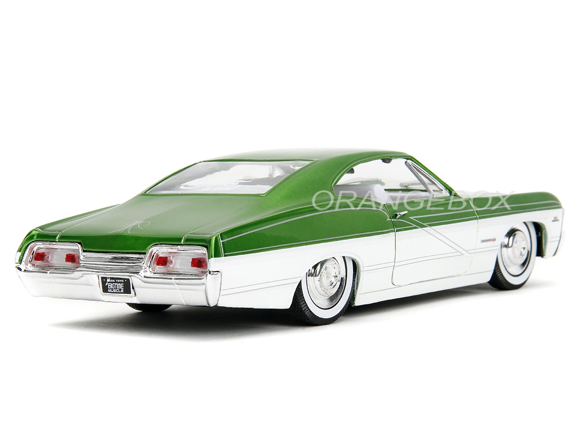 Chevrolet Impala SS 1967 2 Portas Jada Toys 1:24 Verde - 20 anos