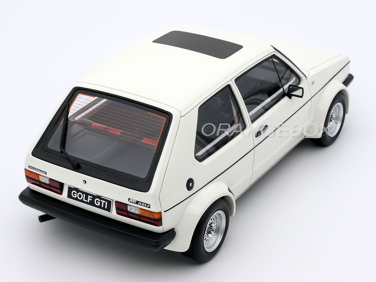 ミニカー Spark 1/43 Volkswagen Golf GTi 1982 Volkswagen Golf GTI Mk1 ABT 1982 1:18 OttOmobile Branco - 20 anos