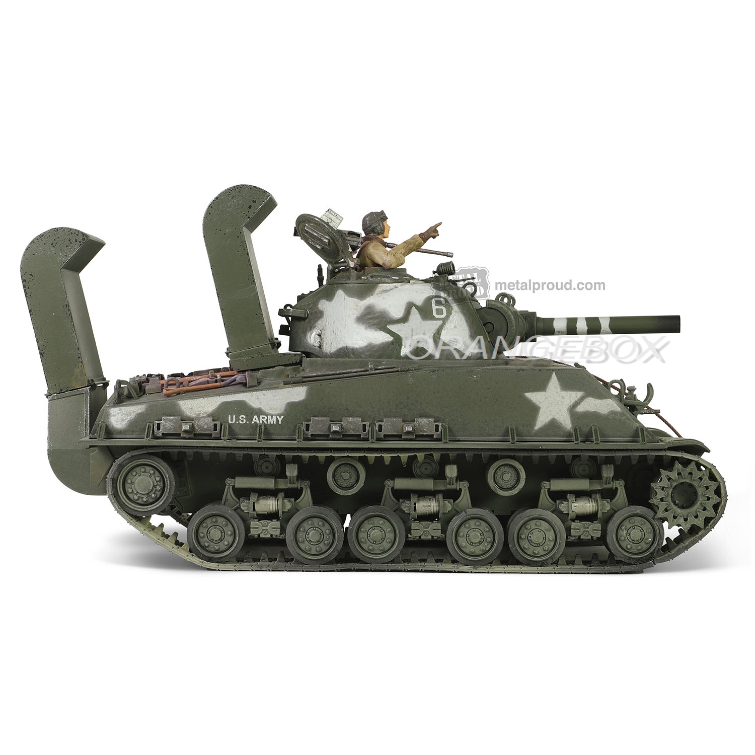 Tanque U.S. Sherman M4 (105) HVSS US Army Okinawa 1945 1:32 Forces