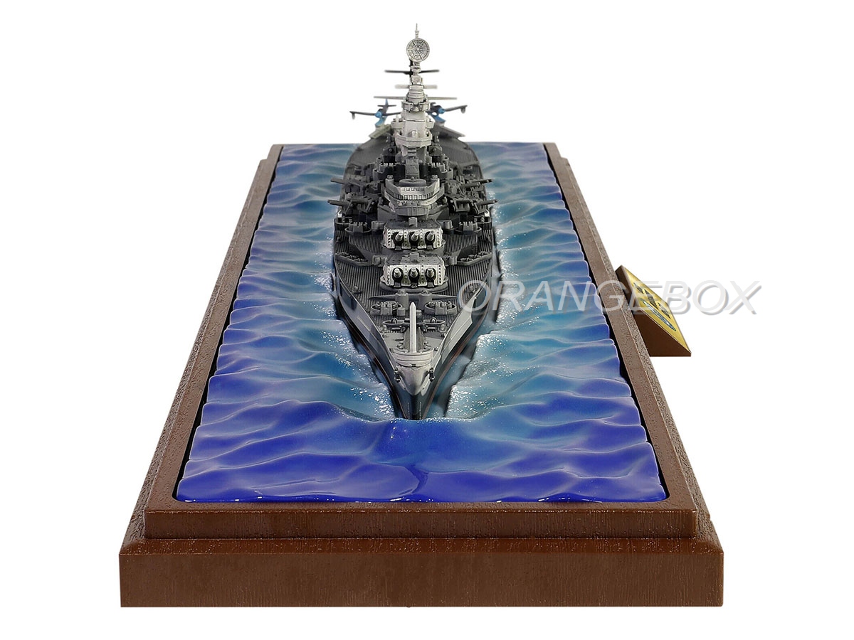 Navio USS Missouri (BB-63) Battleship 1944 1:700 Forces of Valor