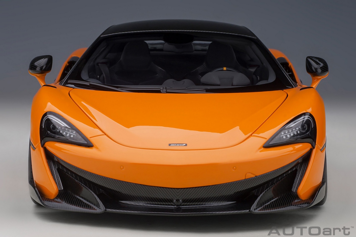 McLaren 600LT 1:18 Autoart Laranja - 19 anos! Loja on-line de