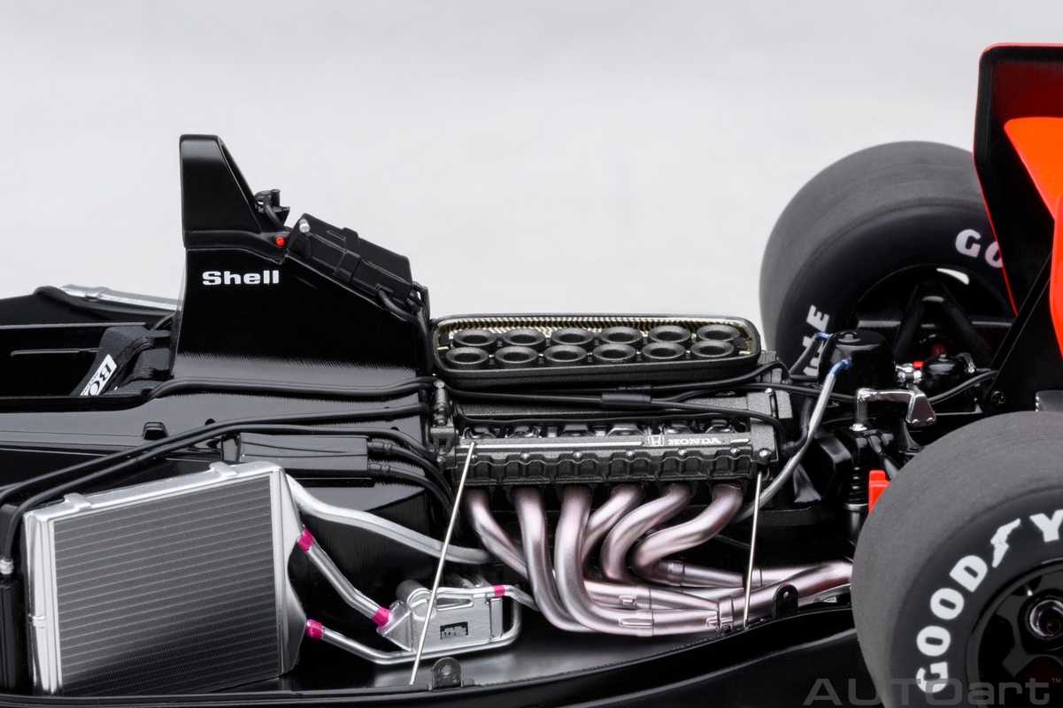 Fórmula 1 McLaren Honda MP4/6 1991 Ayrton Senna 1:18 Autoart - 19