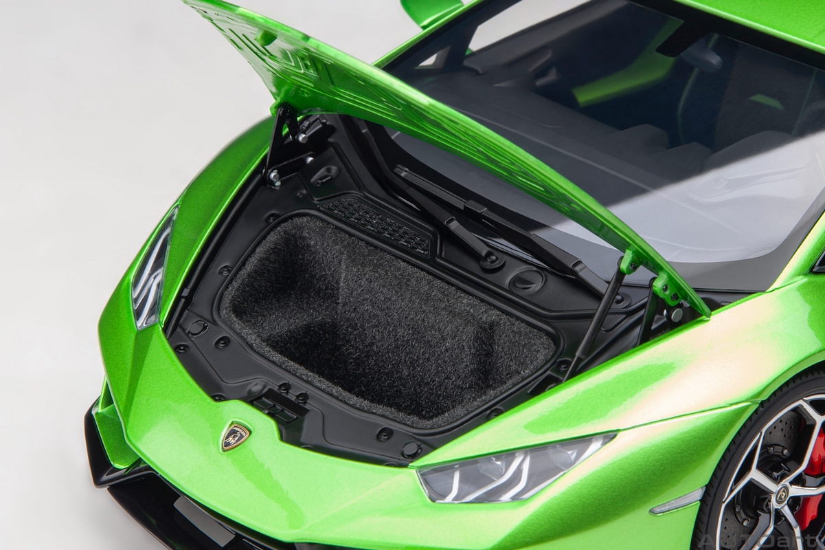 Lamborghini Huracan Evo 1:18 Autoart Verde - 20 anos! Loja on-line