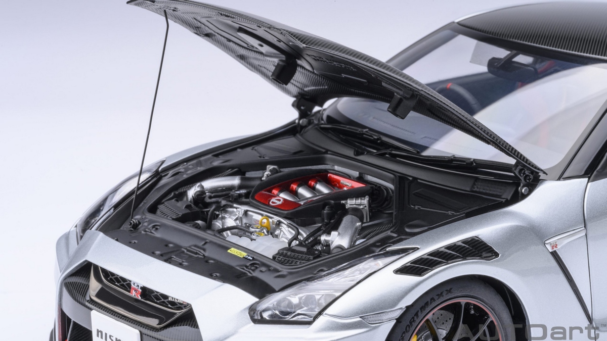 Nissan GT-R (R35) NIsmo 2022 Special Edition 1:18 Autoart Cinza