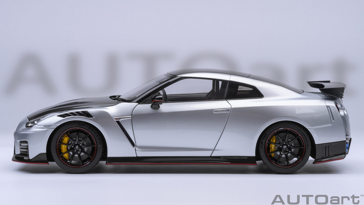 Nissan GT-R (R35) NIsmo 2022 Special Edition 1:18 Autoart Cinza