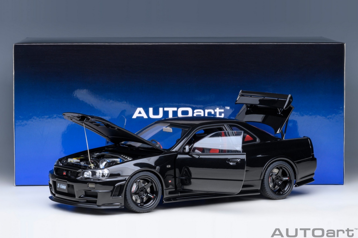 Nissan R34 GT-R Z-Tune Nismo 1:18 Autoart Preto - 18 anos
