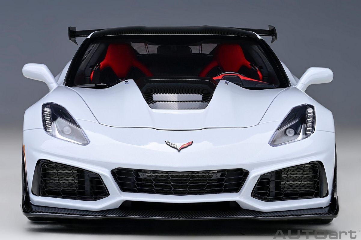 PRÉ-VENDA *** Chevrolet Corvette C7 ZR1 1:18 Autoart Cinza - 19