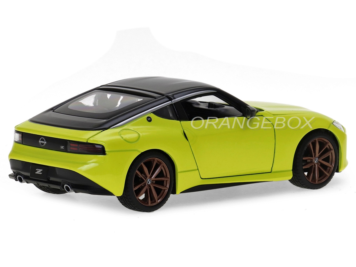 Nissan Z 2023 1:24 Maisto Amarelo - 20 anos! Loja on-line de