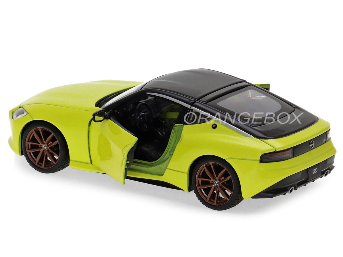 Nissan Z 2023 1:24 Maisto Amarelo - 19 anos! Loja on-line de