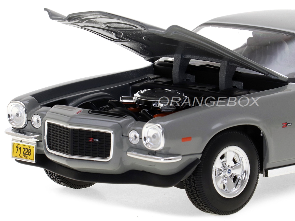 Chevrolet Camaro 1971 1:18 Maisto Cinza - 20 anos! Loja on-line de