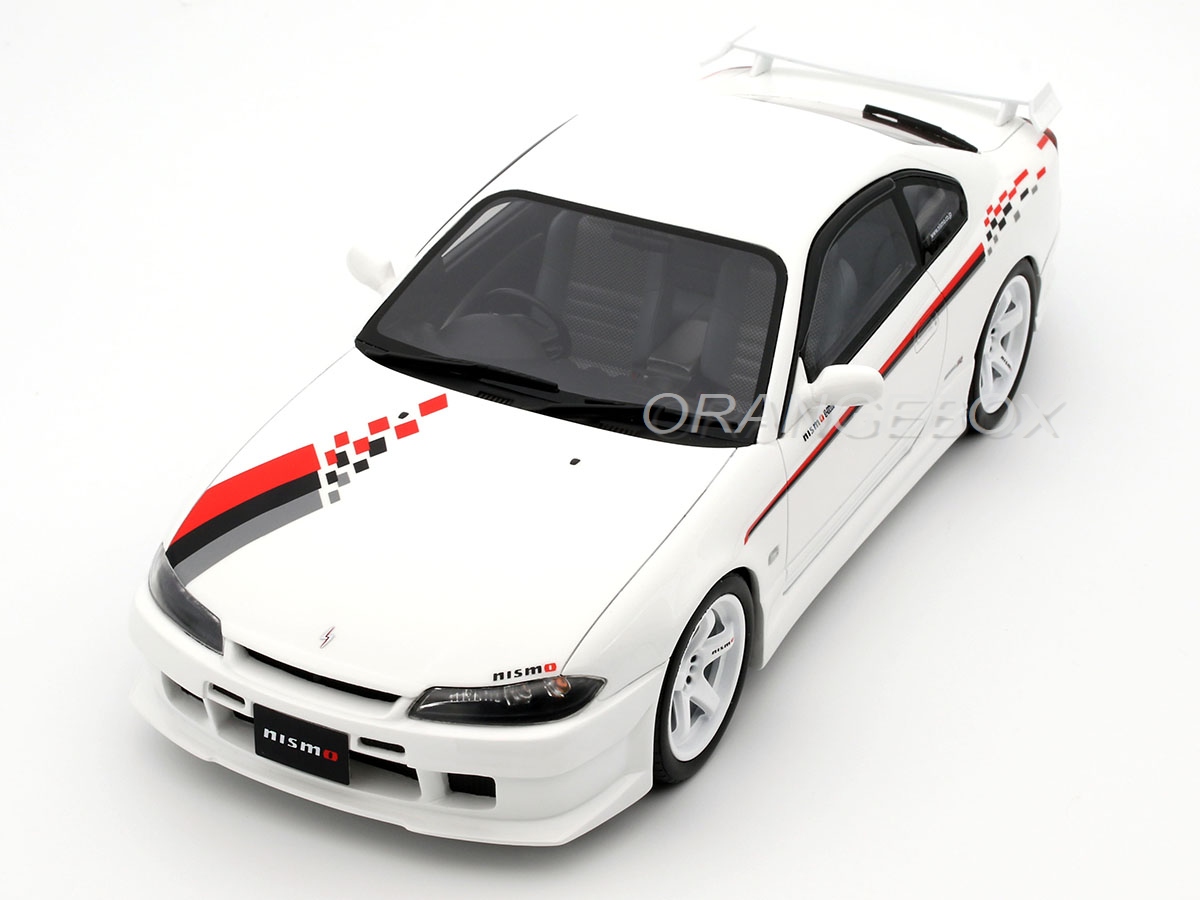 Nissan Silvia (S15 NISMO S-tune) 2000 1:18 OttOmobile - 20 anos