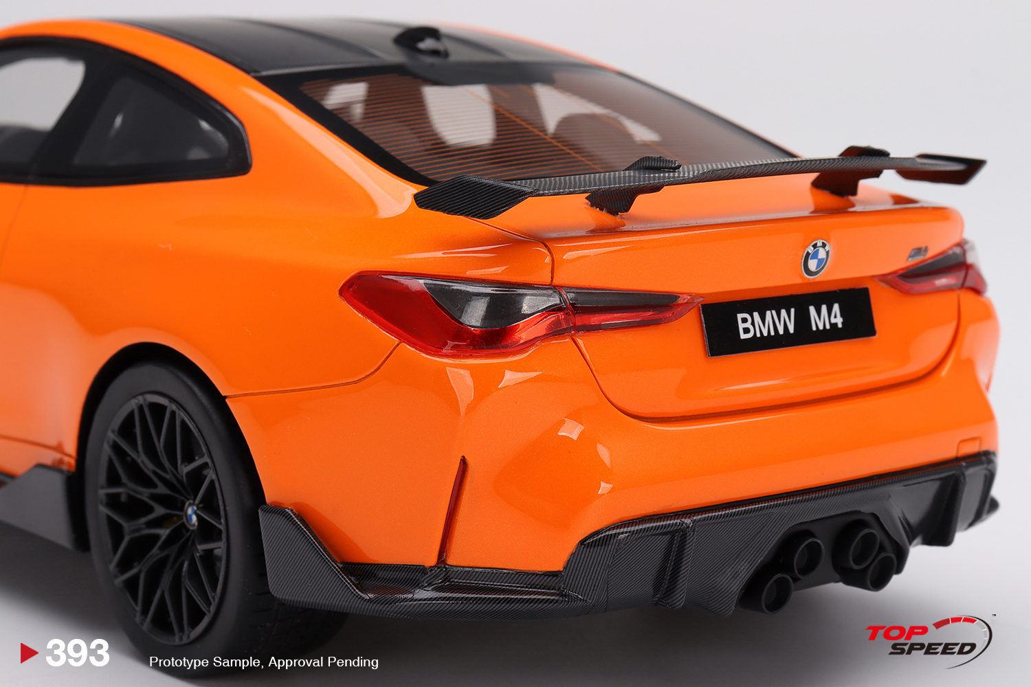 1/18 BMW M4 パフォーマンスエディション ミニカー オレンジ BMW