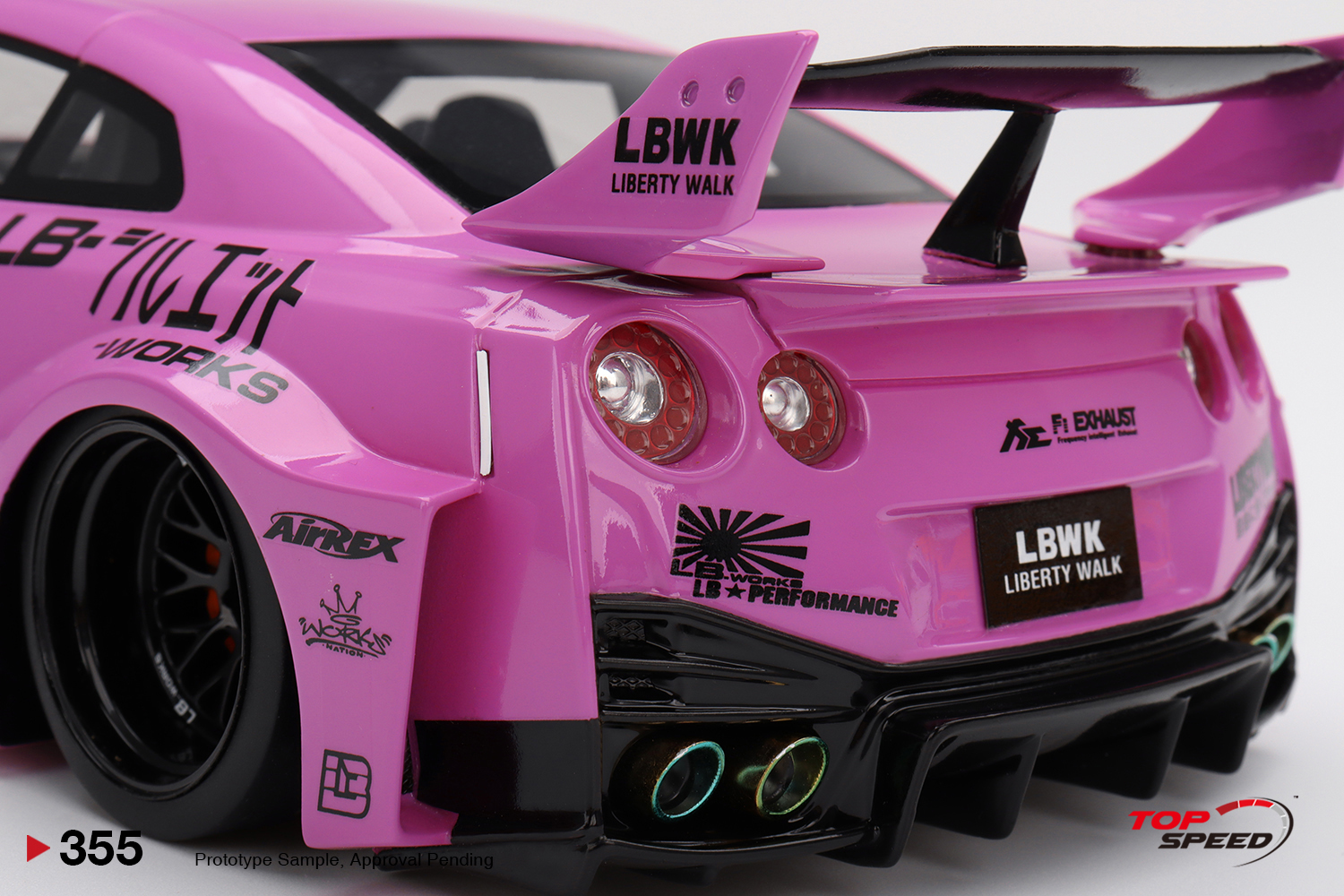 希少！MINIGT LBWK R35 Nissan GT-R CandyPink Nissan 35GT-RR