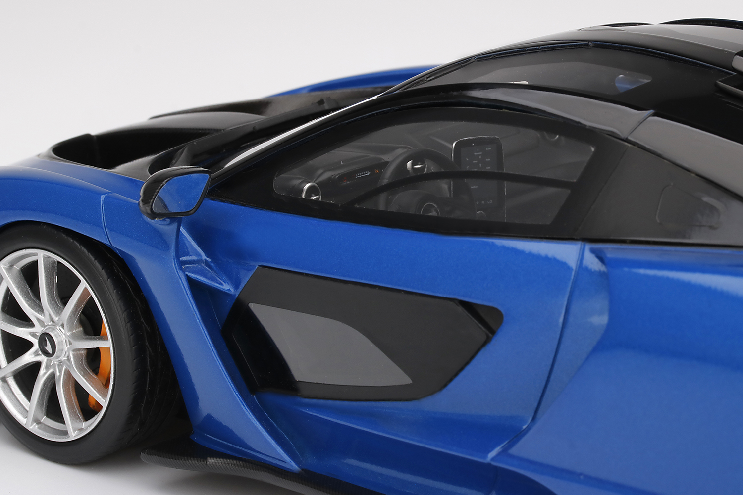 TOP SPEED McLaren Senna ミニカー 1/18 TS0246 TOP SPEED McLaren Senna ミニカー 1/18 TS0246 - メルカリ