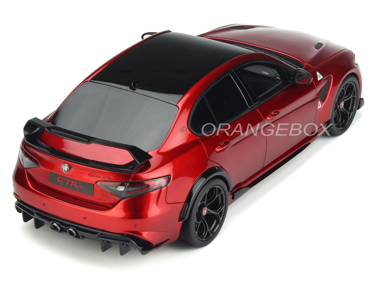 Alfa Romeo Giulia GTAm 2020 1:18 OttOmobile Vermelho - 20 anos