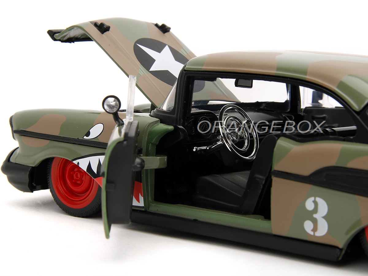 Chevrolet Bel Air 1957 1:24 Jada Toys Shark Mouth Graphics - 20