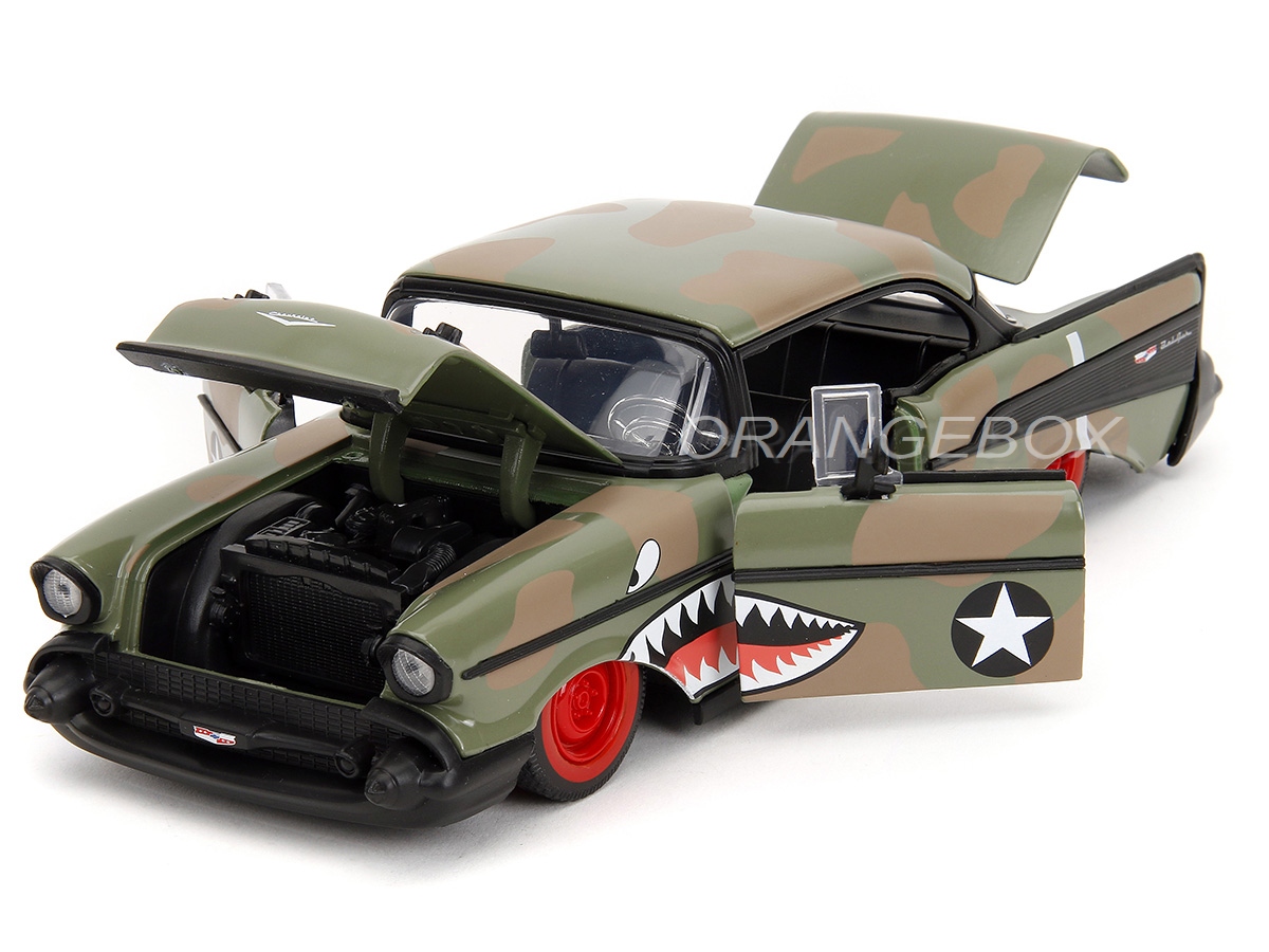 Chevrolet Bel Air 1957 1:24 Jada Toys Shark Mouth Graphics - 20