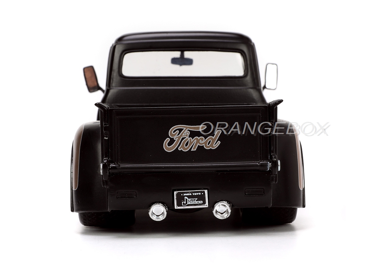 Ford F-100 Pick-Up 1956 Jada Toys 1:24 Preto Fosco em