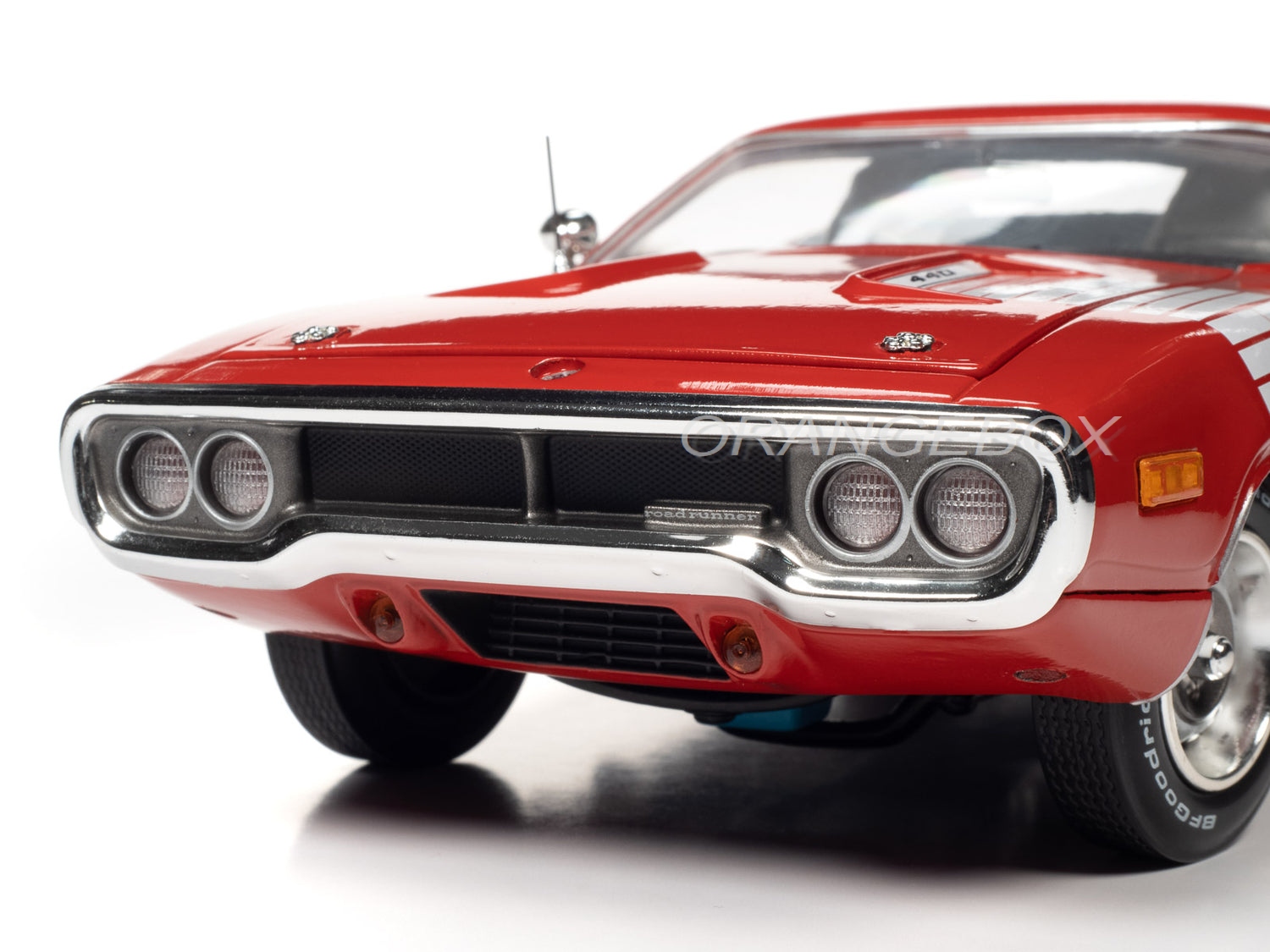Plymouth Road Runner GTX 1972 1:18 Autoworld Vermelho - 20 anos