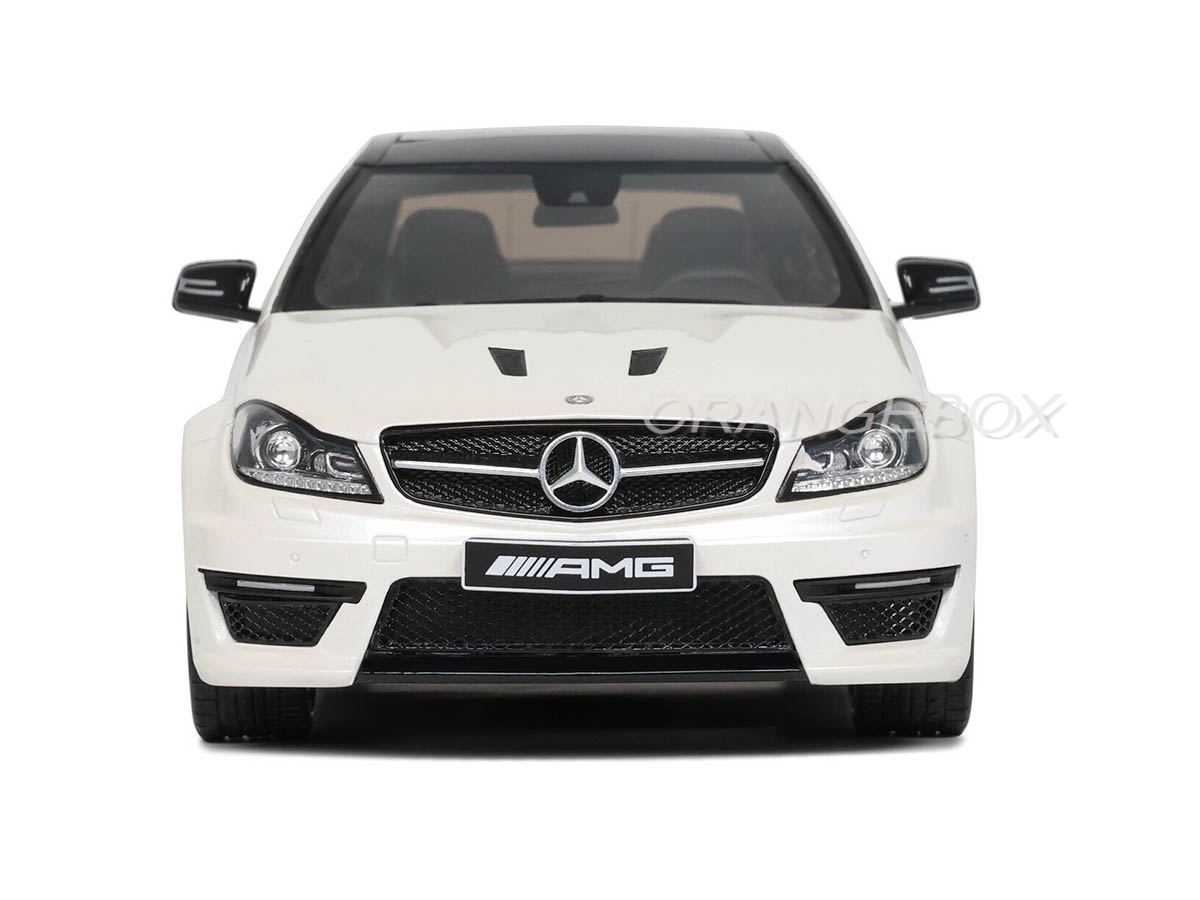Mercedes Benz C63 AMG Edition 507 2023 1:18 GT Spirit - 18 Mercedes Benz C63 AMG Edition 507 2023 1:18 GT Spirit - 18