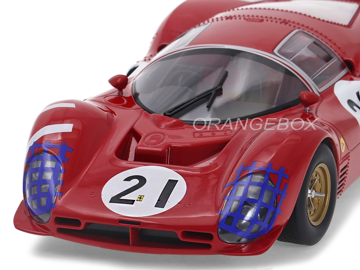 Ferrari 330 P3 Coupé 24 Horas Le Mans 1966 1:18 Werk83 - 19 anos