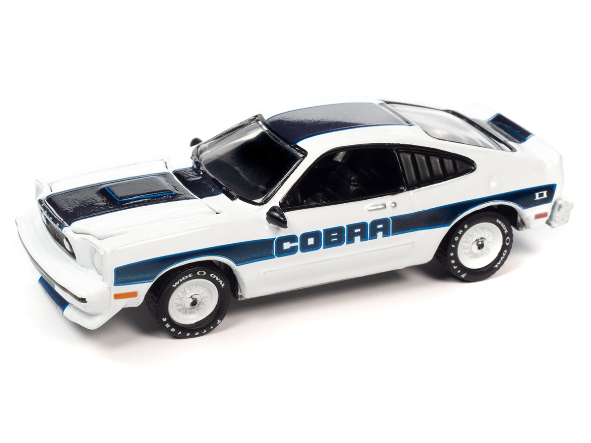 Ford Mustang Cobra II 1978 R1B 2023 1:64 Johnny Lightning - 20