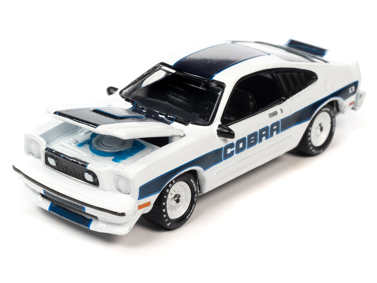 Ford Mustang Cobra II 1978 R1B 2023 1:64 Johnny Lightning - 20