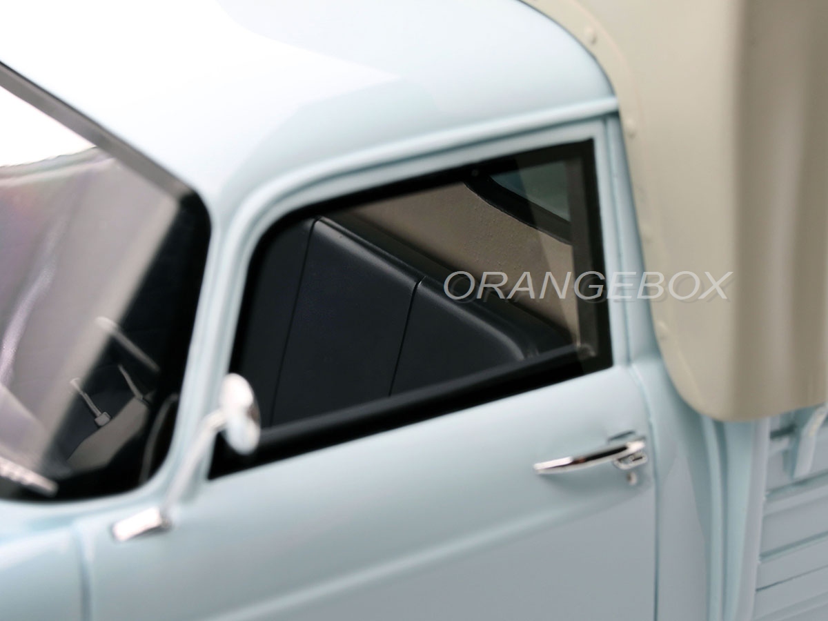 Peugeot 404 Pick-Up Bache 1967 1:18 OttOmobile - 20 anos! Loja on