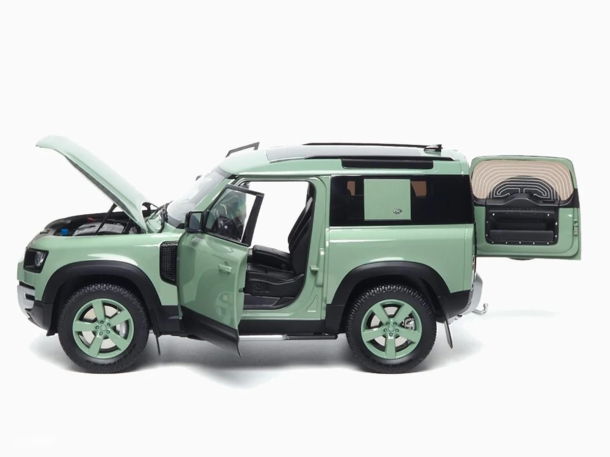 Land Rover Defender 90 2023 75th Limited Edition 1:18 Almost Real