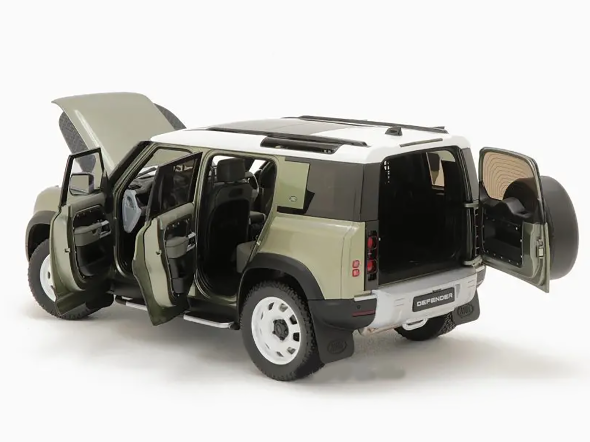 Land Rover Defender 110 2020 1:18 Almost Real Verde - 20 anos