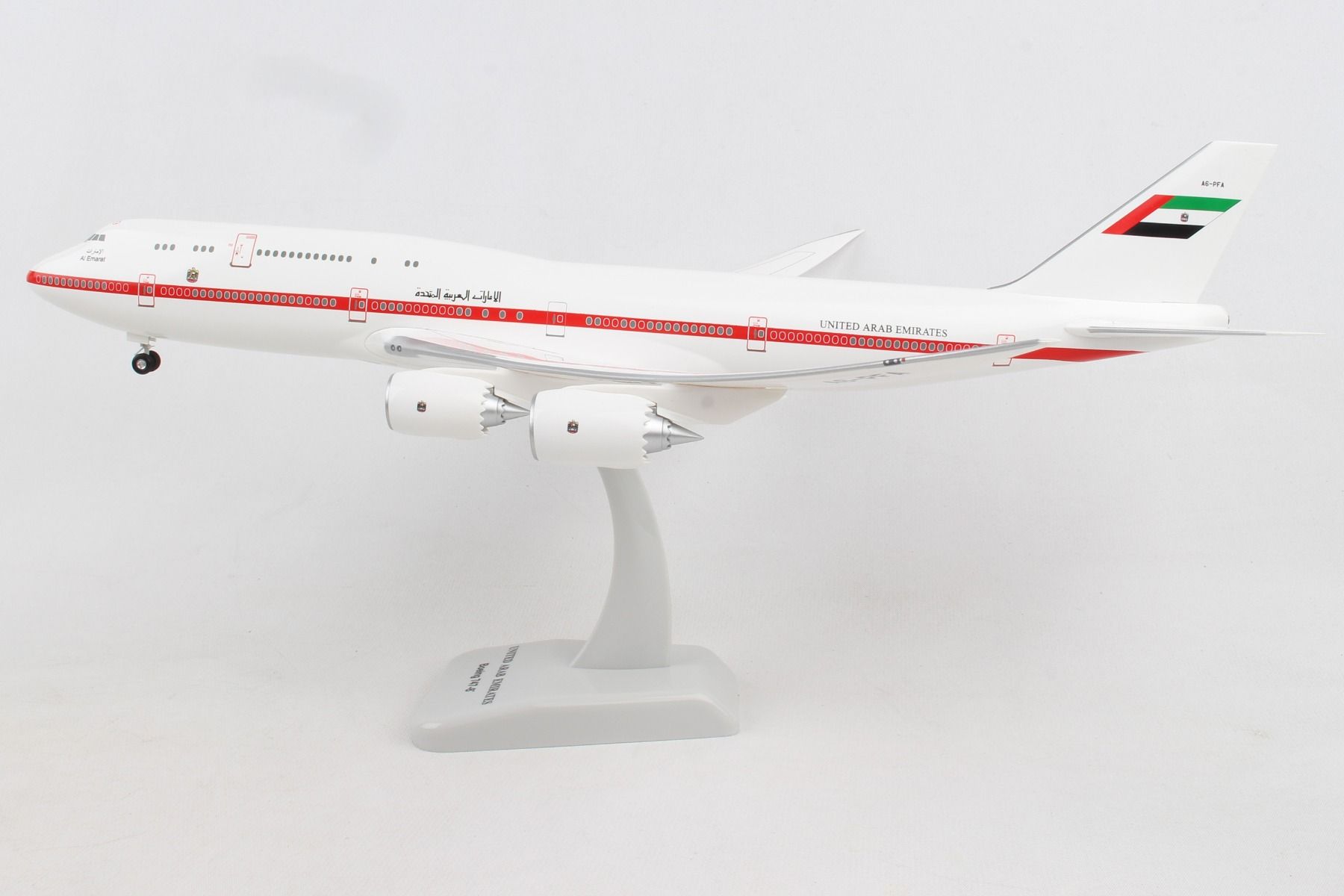 Avião Boeing 747-8 United Arab Emirates 1:200 Hogan - 20 anos