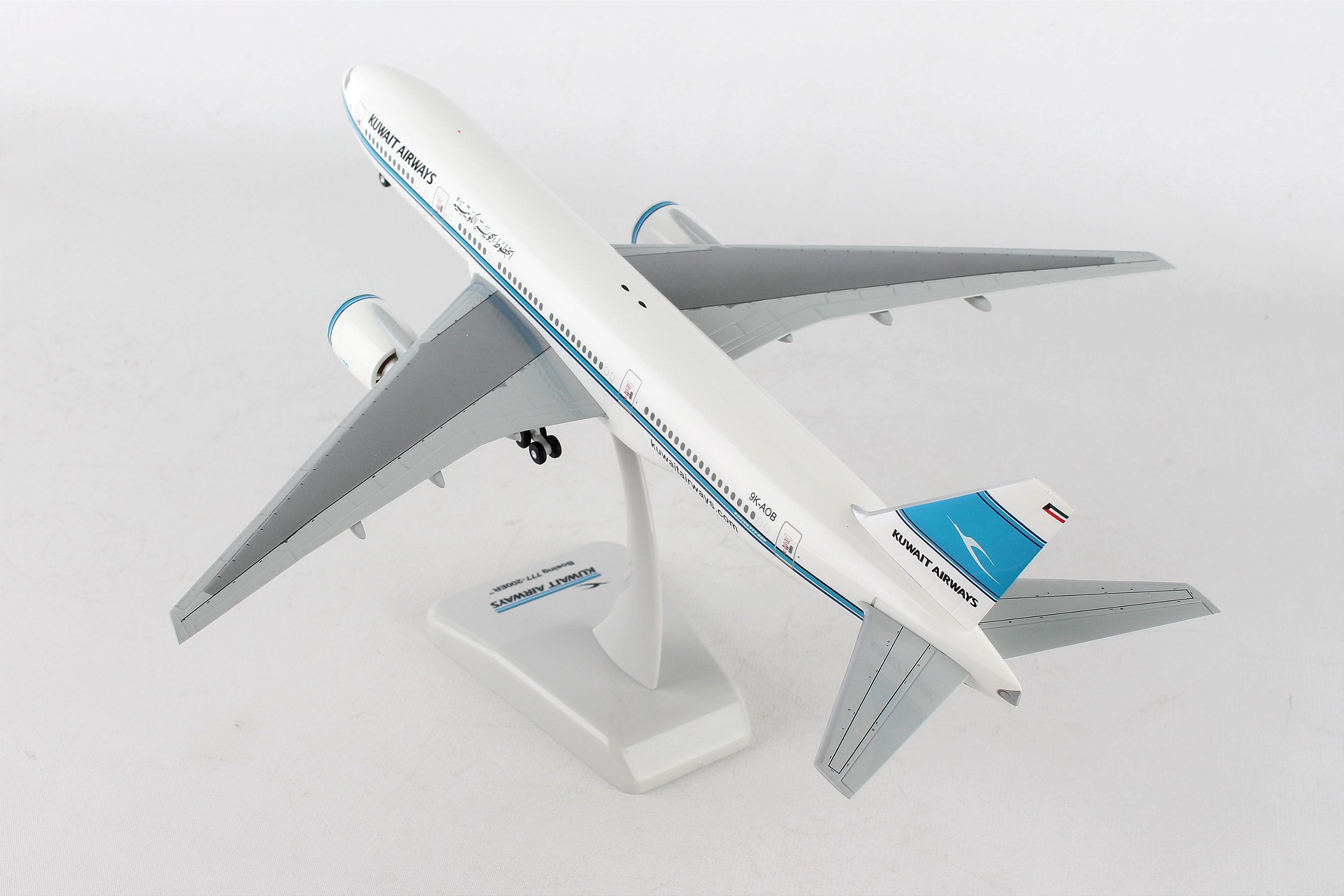 Avião Boeing 777-200er Kuwait Airways 1:200 Hogan - 17 anos! Loja on-line  de miniaturas colecionáveis!