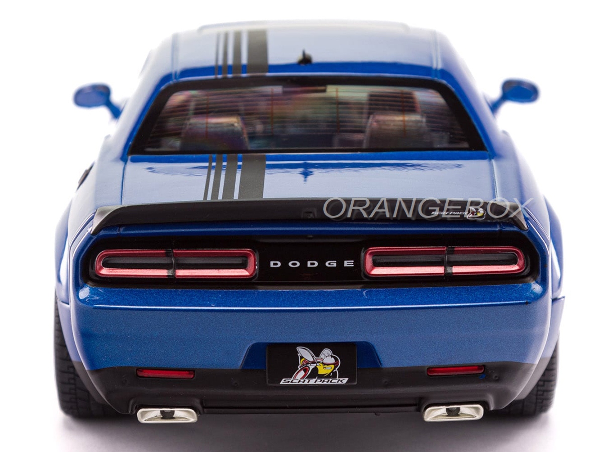 Dodge Challenger R/T Scat Pack Widebody 2023 1:18 Solido Azul - 20