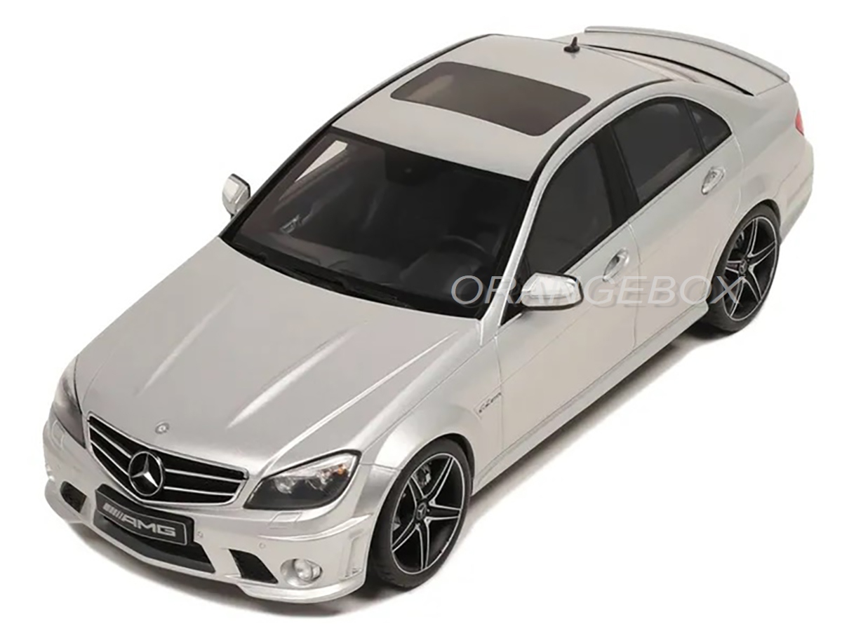 Mercedes Benz C63 AMG Sedan 2007 1:18 GT Spirit - 19 anos! Loja on