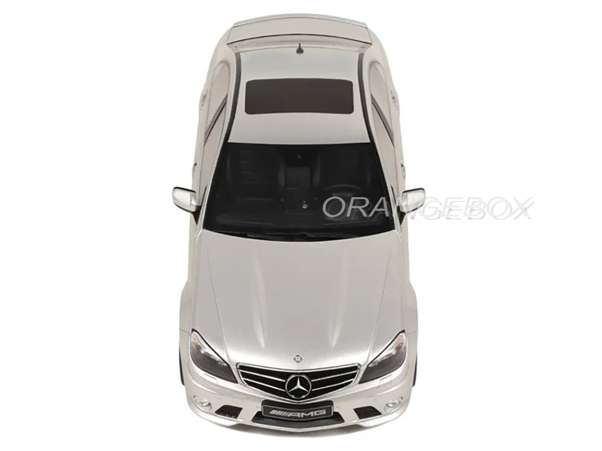 Mercedes Benz C63 AMG Sedan 2007 1:18 GT Spirit - 19 anos! Loja on