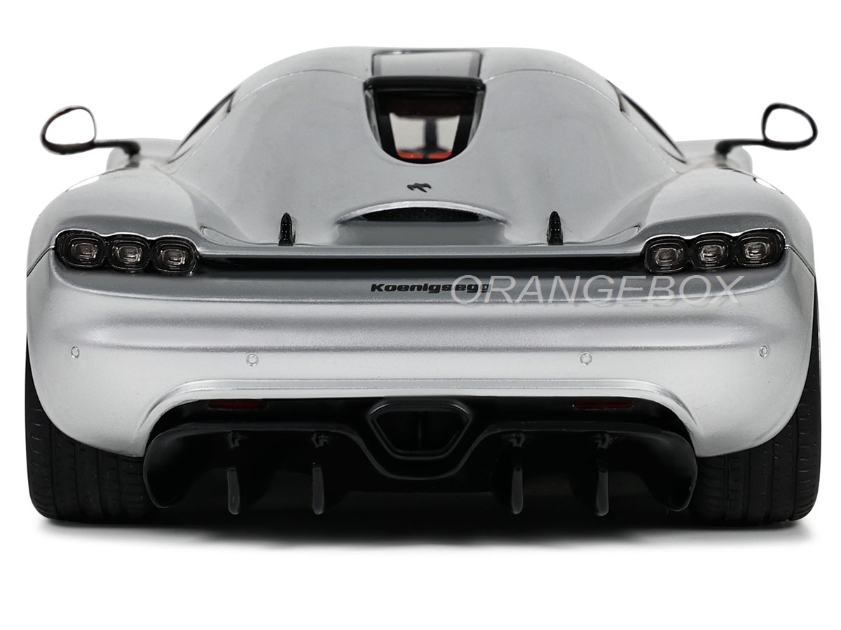 マ*イ様 GT SPIRIT 1/18 ケーニグセグ CC850 (シルバー) マ*イ様 GT SPIRIT 1/18 ケーニグセグ CC850 (シルバー) GT SPIRIT