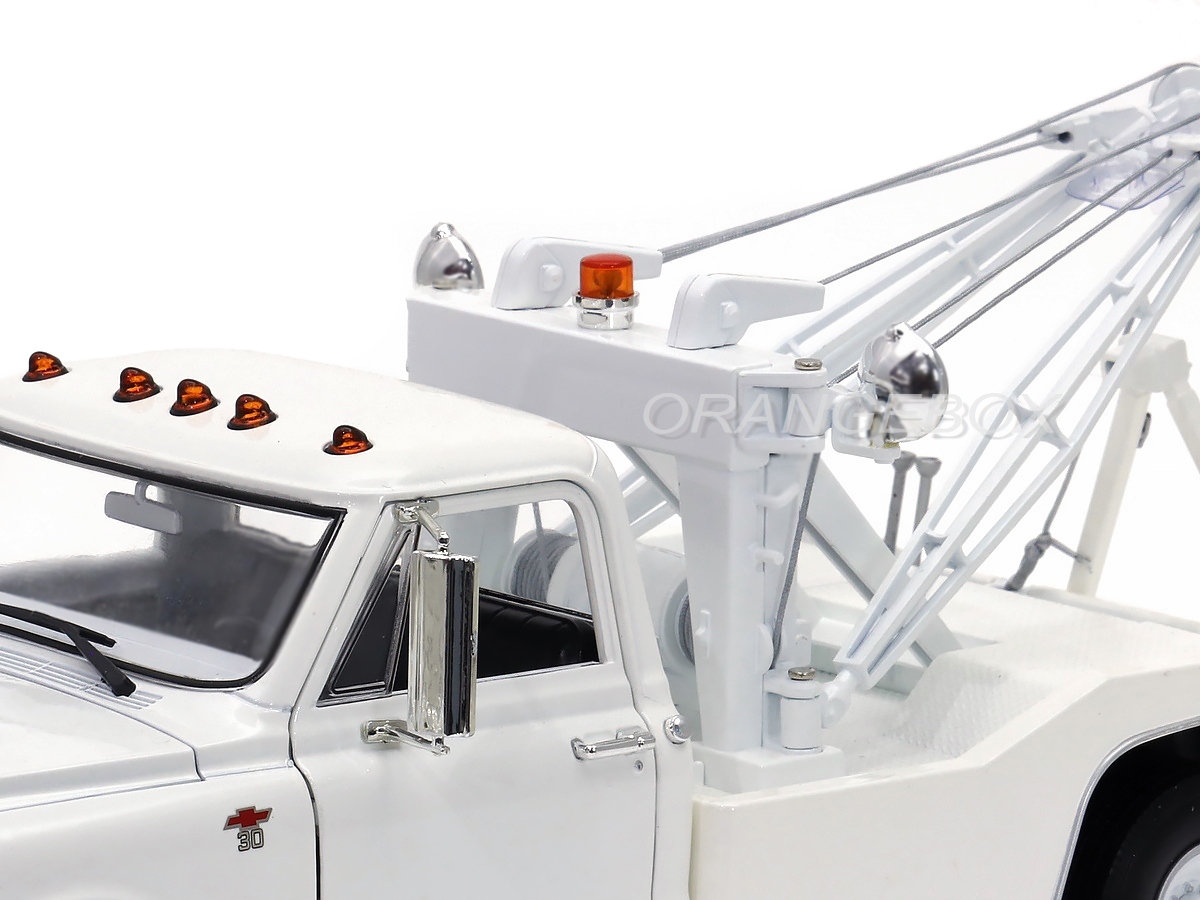 Chevrolet C-30 Dually Wrecker 1968 1:18 Greenlight Branco - 20