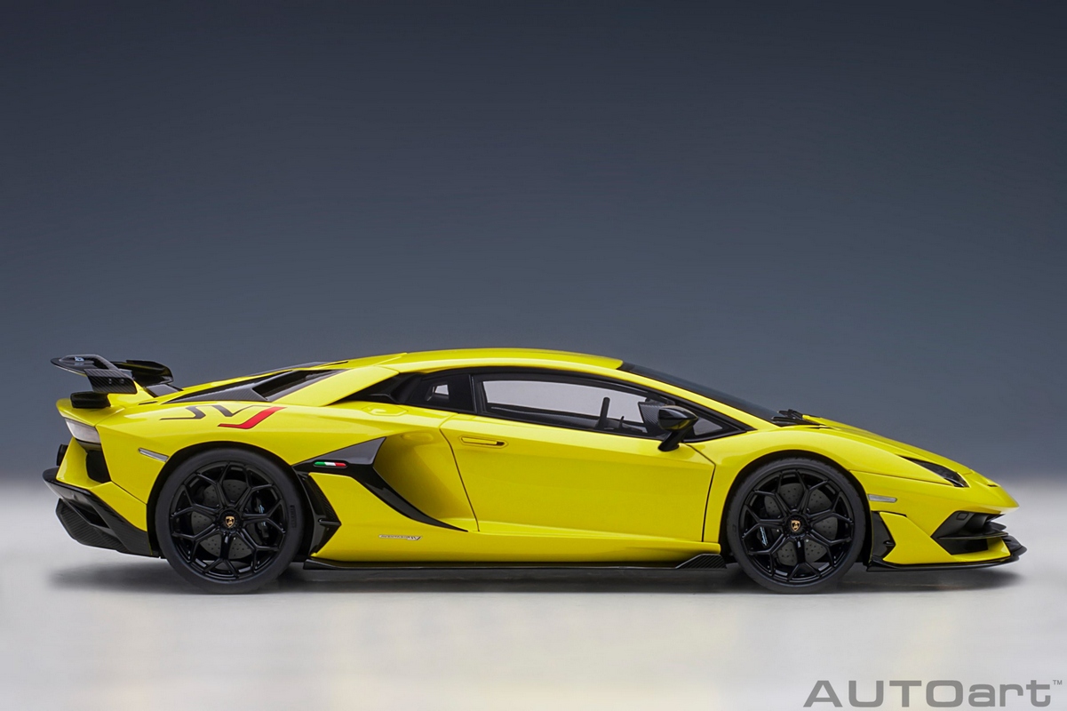 Lamborghini Aventador SVJ 1:18 Autoart Amarelo - 20 anos! Loja on