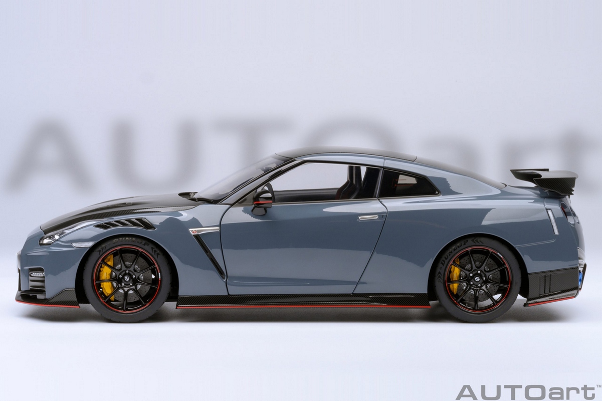 Nissan GT-R (R35) Nismo 2022 Special Edition 1:18 Autoart Cinza