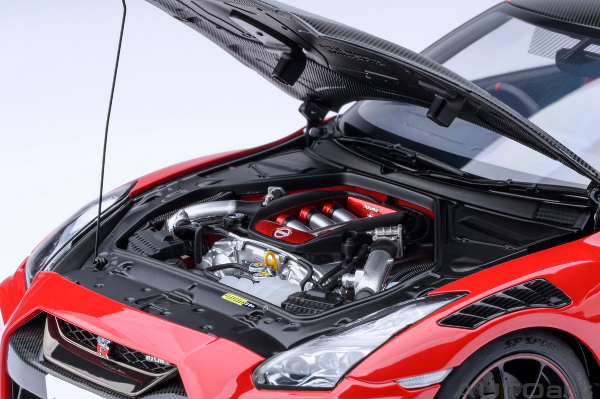 Nissan GT-R (R35) Nismo 2022 Special Edition 1:18 Autoart Vermelho