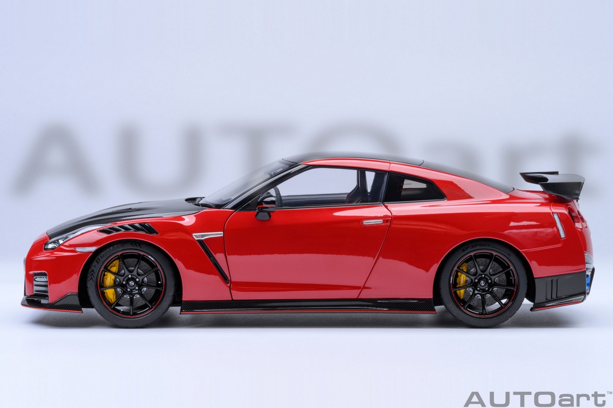 Nissan GT-R (R35) Nismo 2022 Special Edition 1:18 Autoart Vermelho