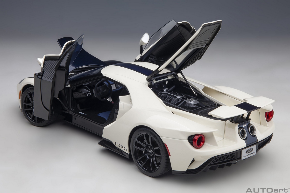 Ford GT 2022 64 Prototype Heritage Edition 1:18 Autoart Branco