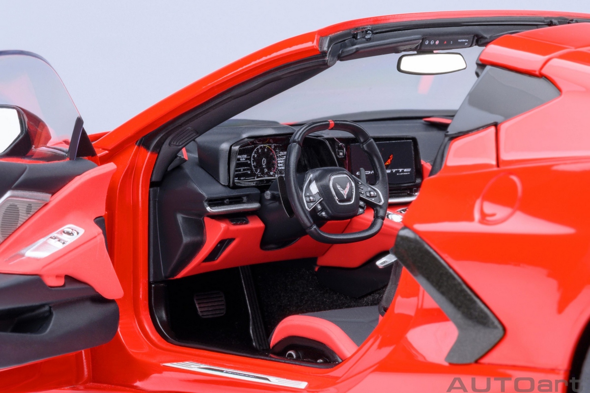 Chevrolet Corvette C8 Stingray Z51 1:18 Autoart Vermelho - 20 anos