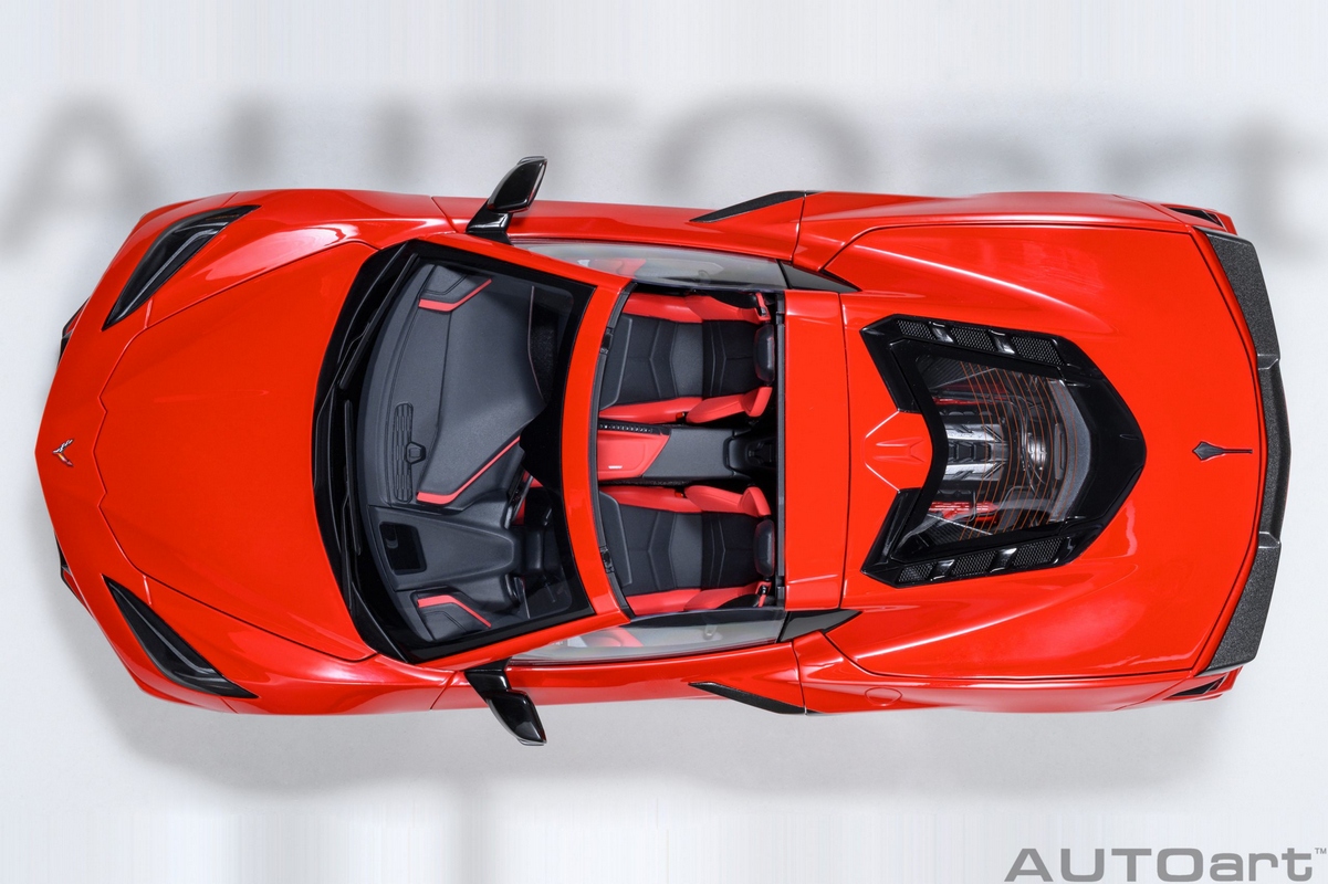 Chevrolet Corvette C8 Stingray Z51 1:18 Autoart Vermelho - 20 anos