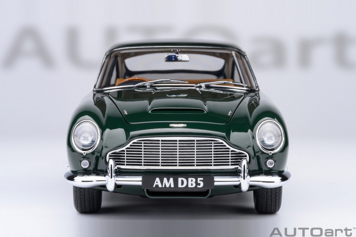 Aston Martin DB5 1:18 Autoart Verde - 19 anos! Loja on-line de