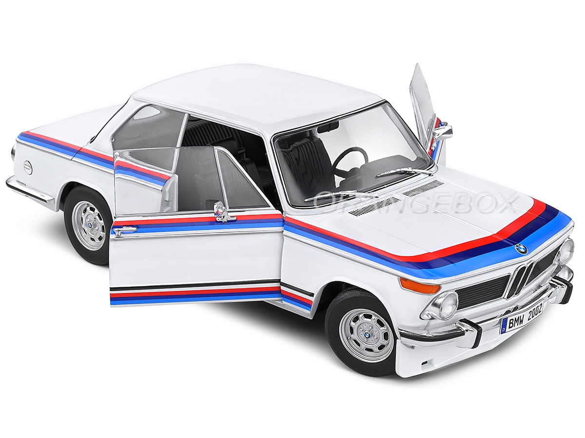 京商1/18 BMW 2002 tii ホワイト 京商1/18 BMW 2002 tii ホワイト bmw