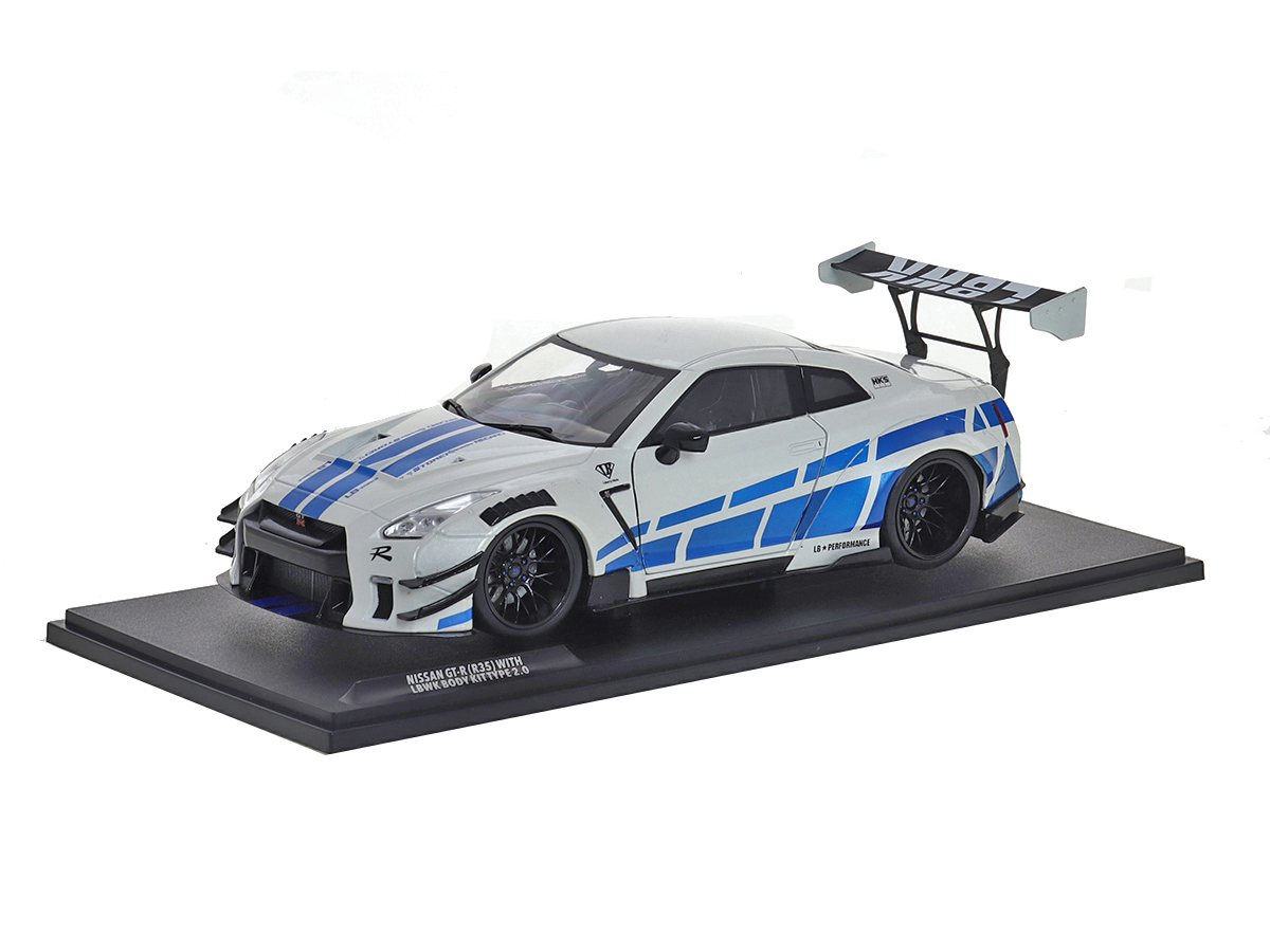 Nissan GT-R R35 Liberty Walk Body Kit 2.0 Coupe 2024 1:18 Solido