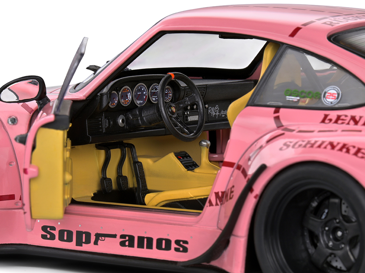 Porsche 911 (993) RWB Body Kit Pink Pig 1:18 Solido - 19 anos