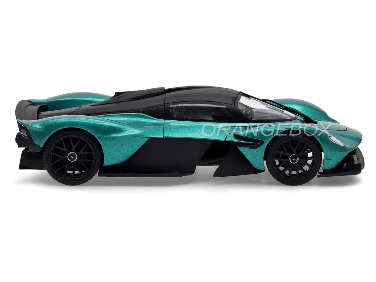 Aston Martin Valkyrie 2022 1:18 Maisto Verde - 19 anos! Loja